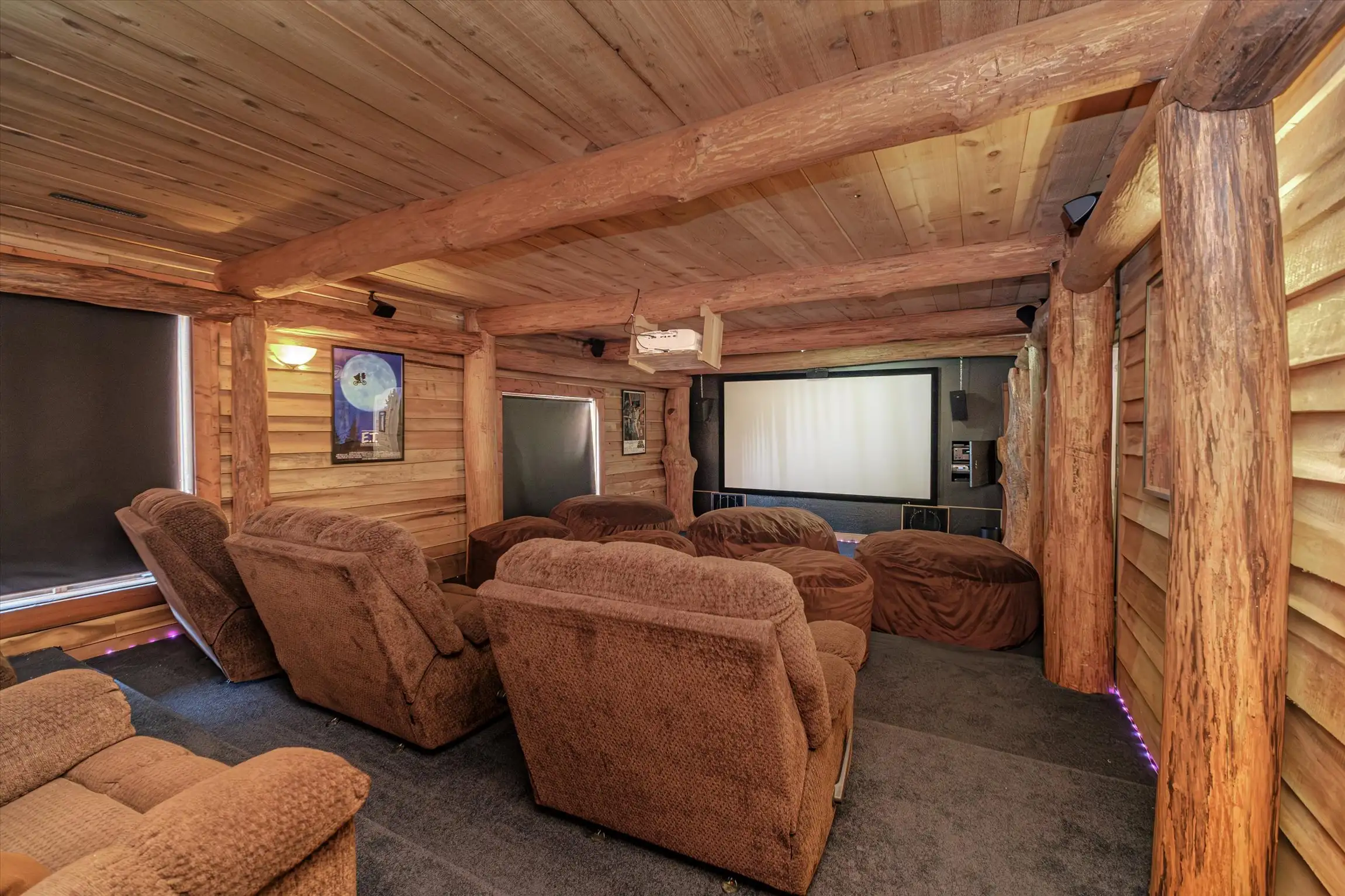 Dinning & Sitting Area